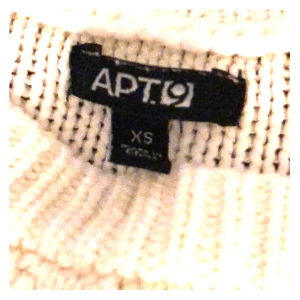 Apt 9 White Knitted Sweater XS